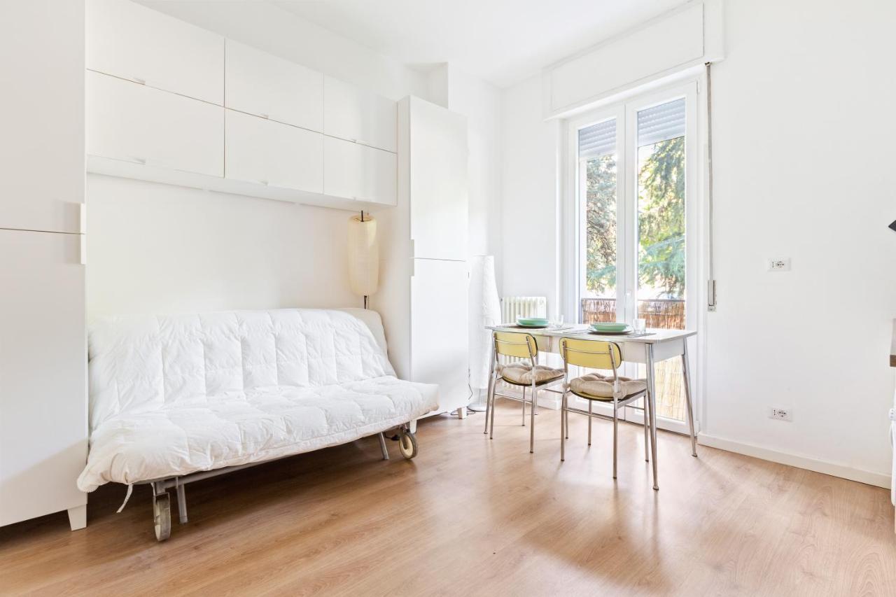 Milano Famagosta Cosy Studio Εξωτερικό φωτογραφία